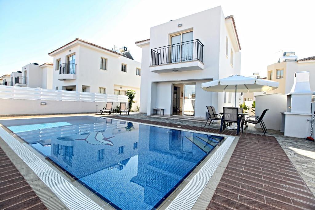 Palm Village Villas Pousada Protaras