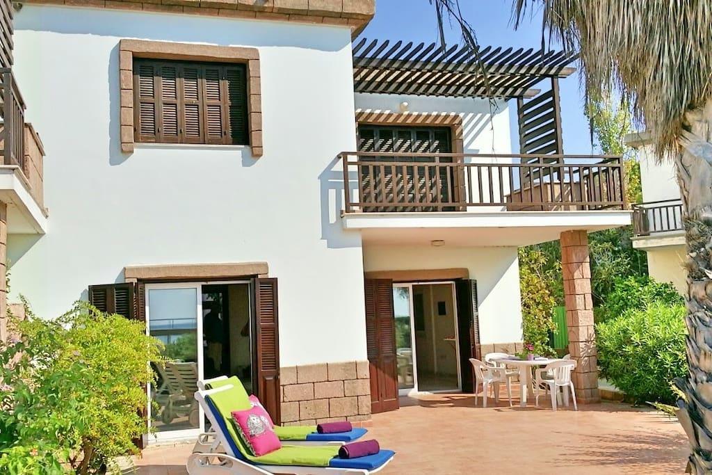 Villa House 3 *