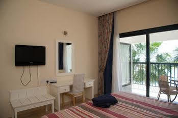 Royal Blue Hotel & Spa Hotel