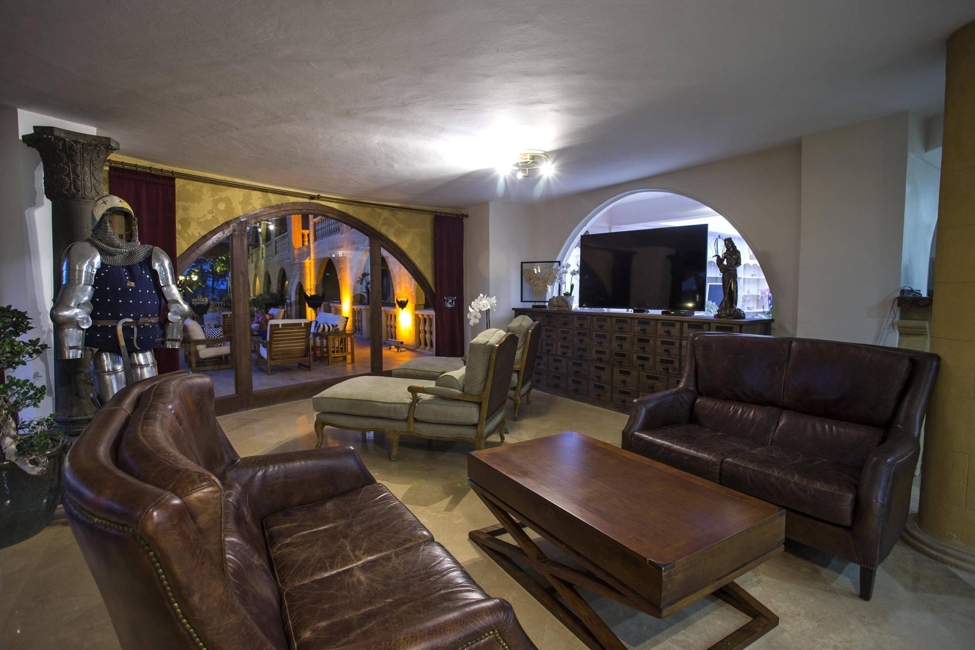 Hotel Le Chateau Lambousa Lapithos (Northern Cyprus)