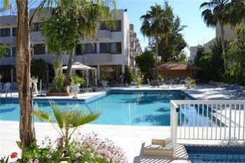 Tasiana Star Complex 2*