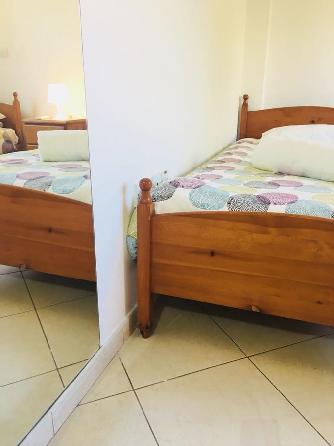 Apartment Elena Court