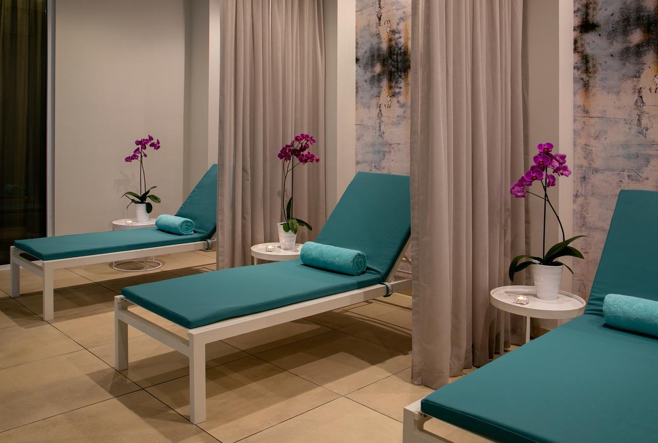 Vangelis Hotel&suites
