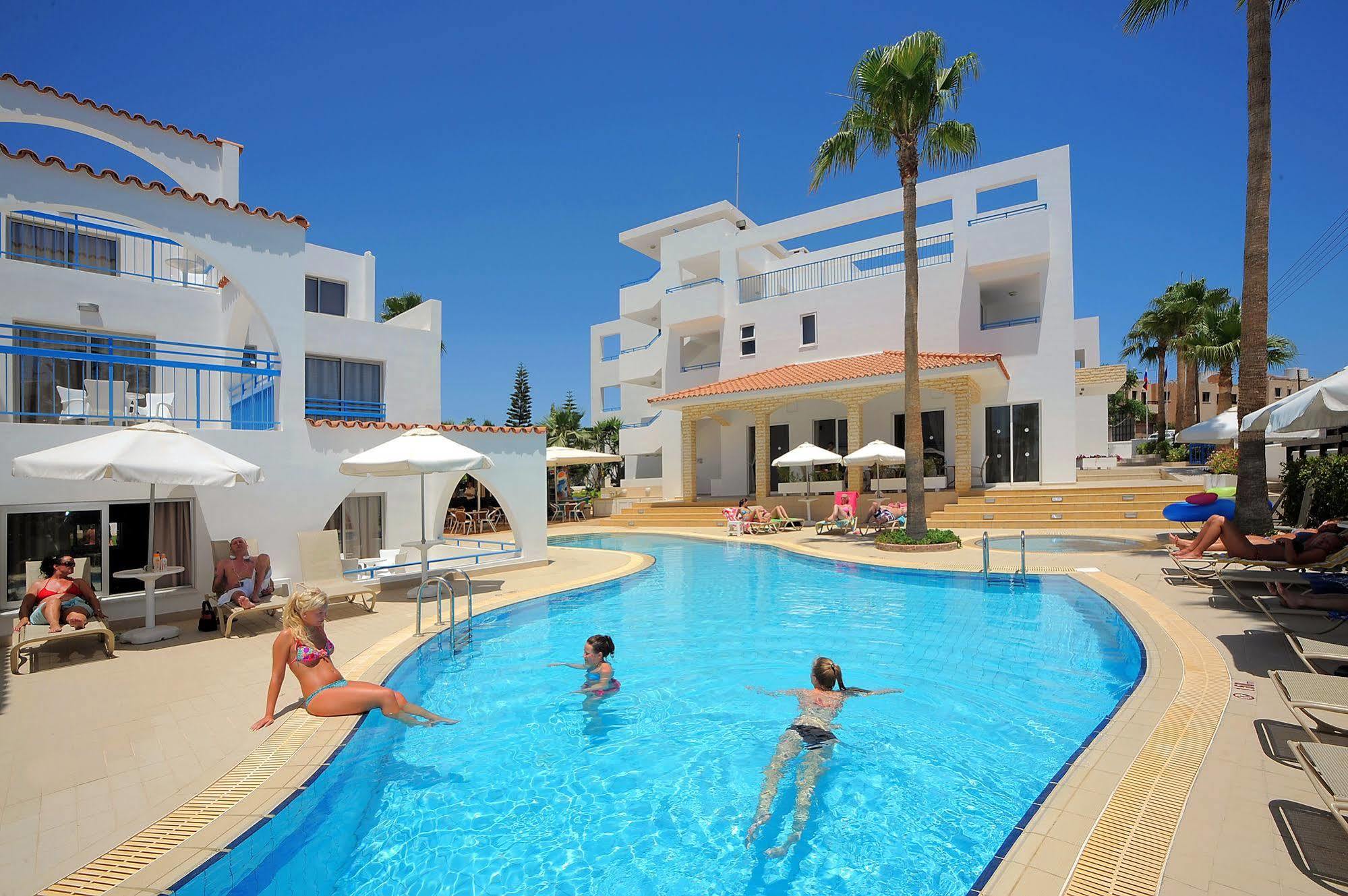 Petrosana Ayia Napa