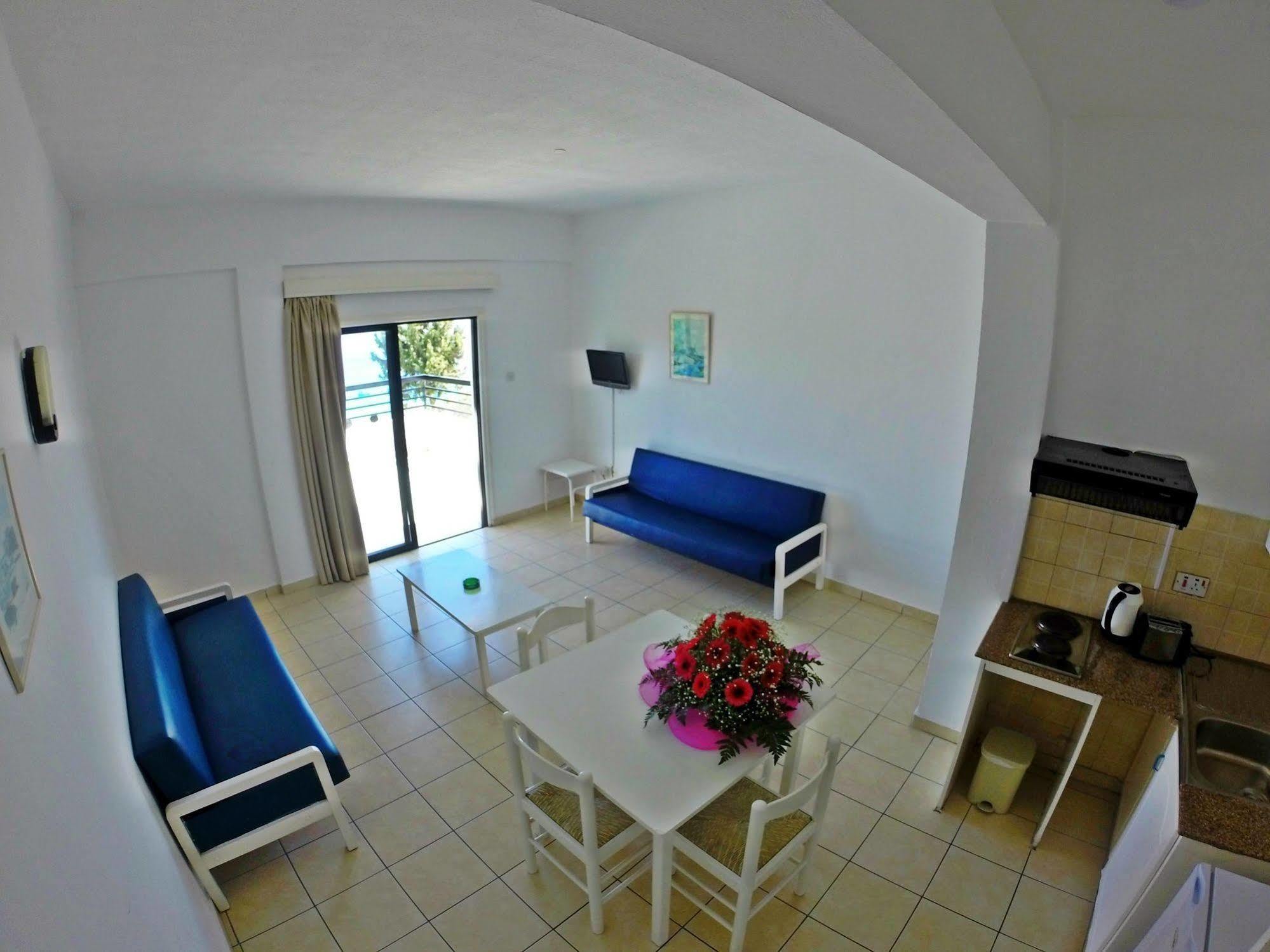 Konnos Bay Aparthotel