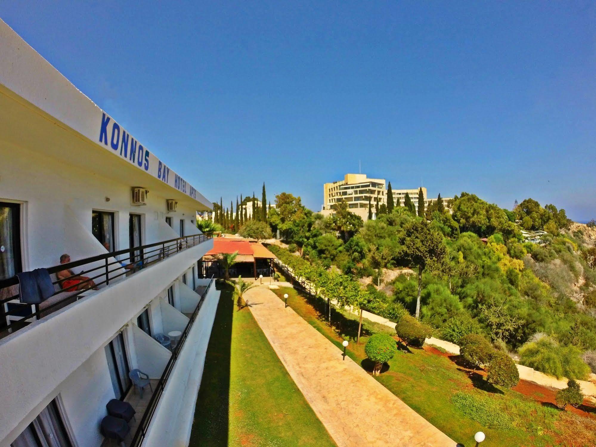 Aparthotel Konnos Bay