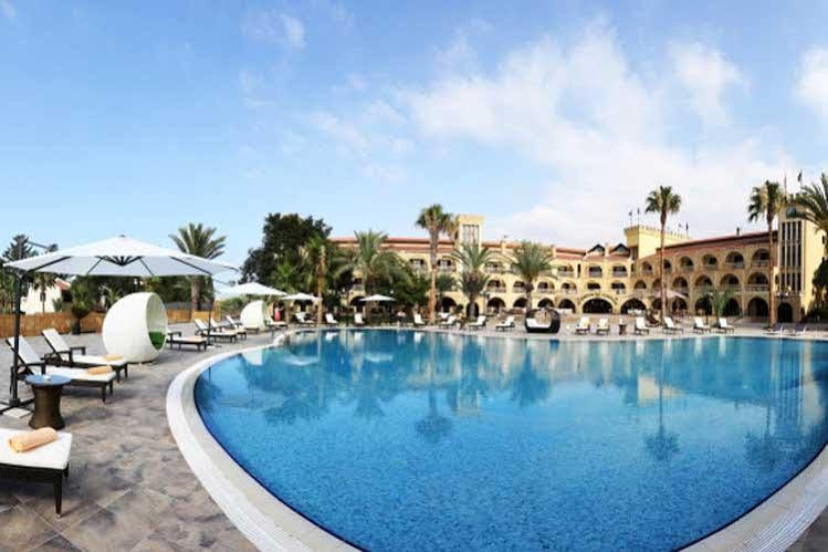Le Chateau Lambousa Hotel