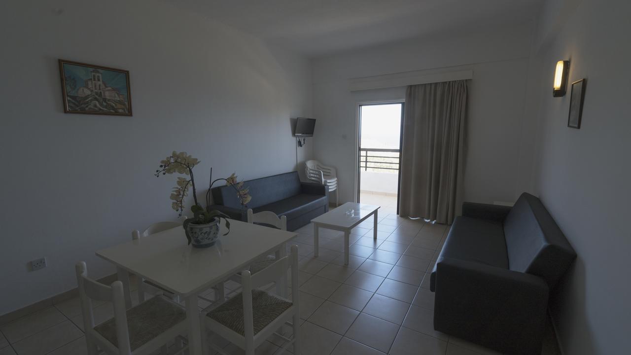Konnos Bay Aparthotel