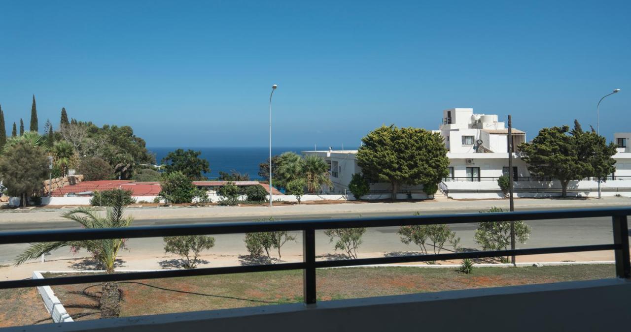 Konnos Bay Aparthotel