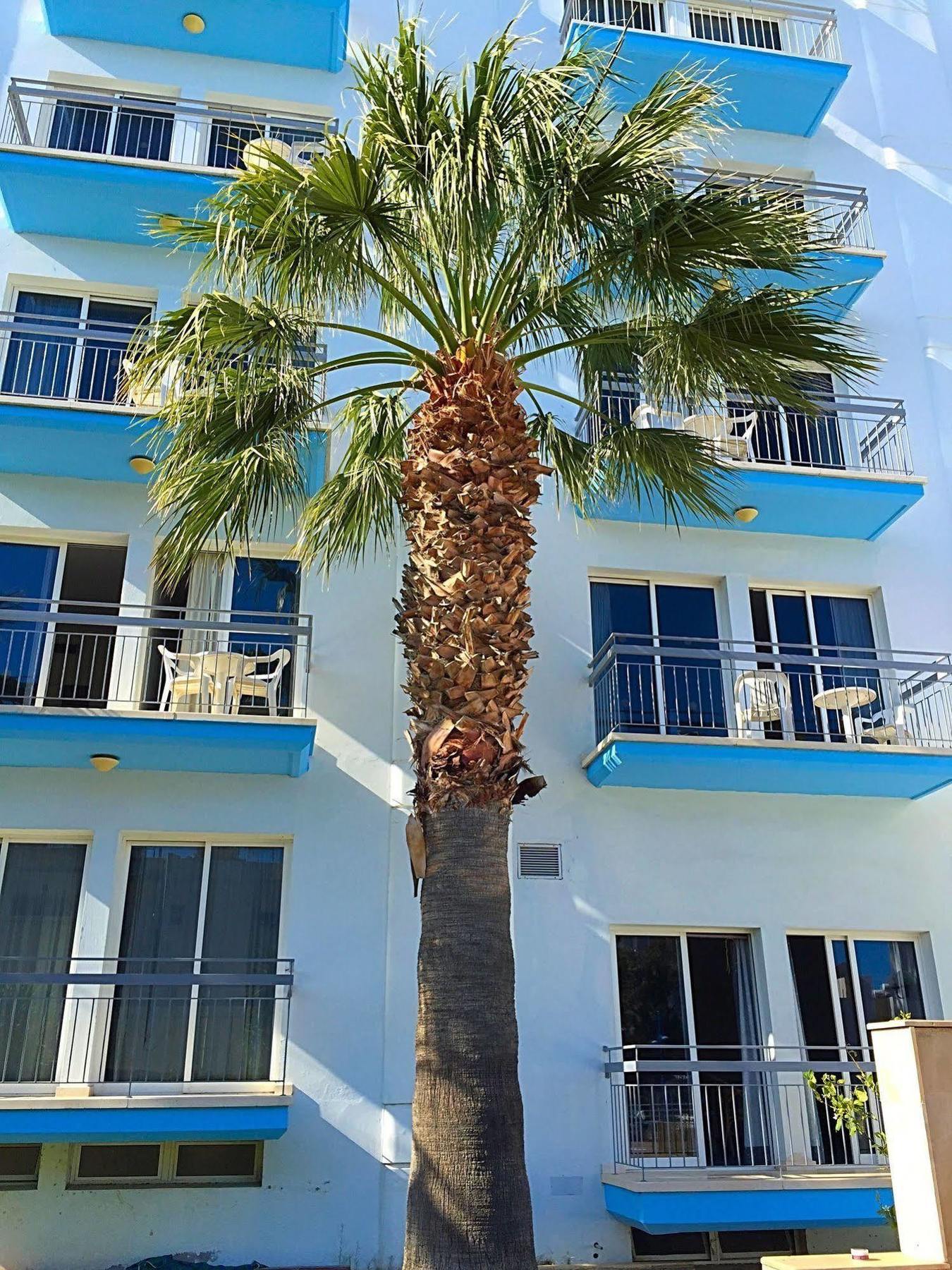 Aparthotel Blue Crane Apts Limassol