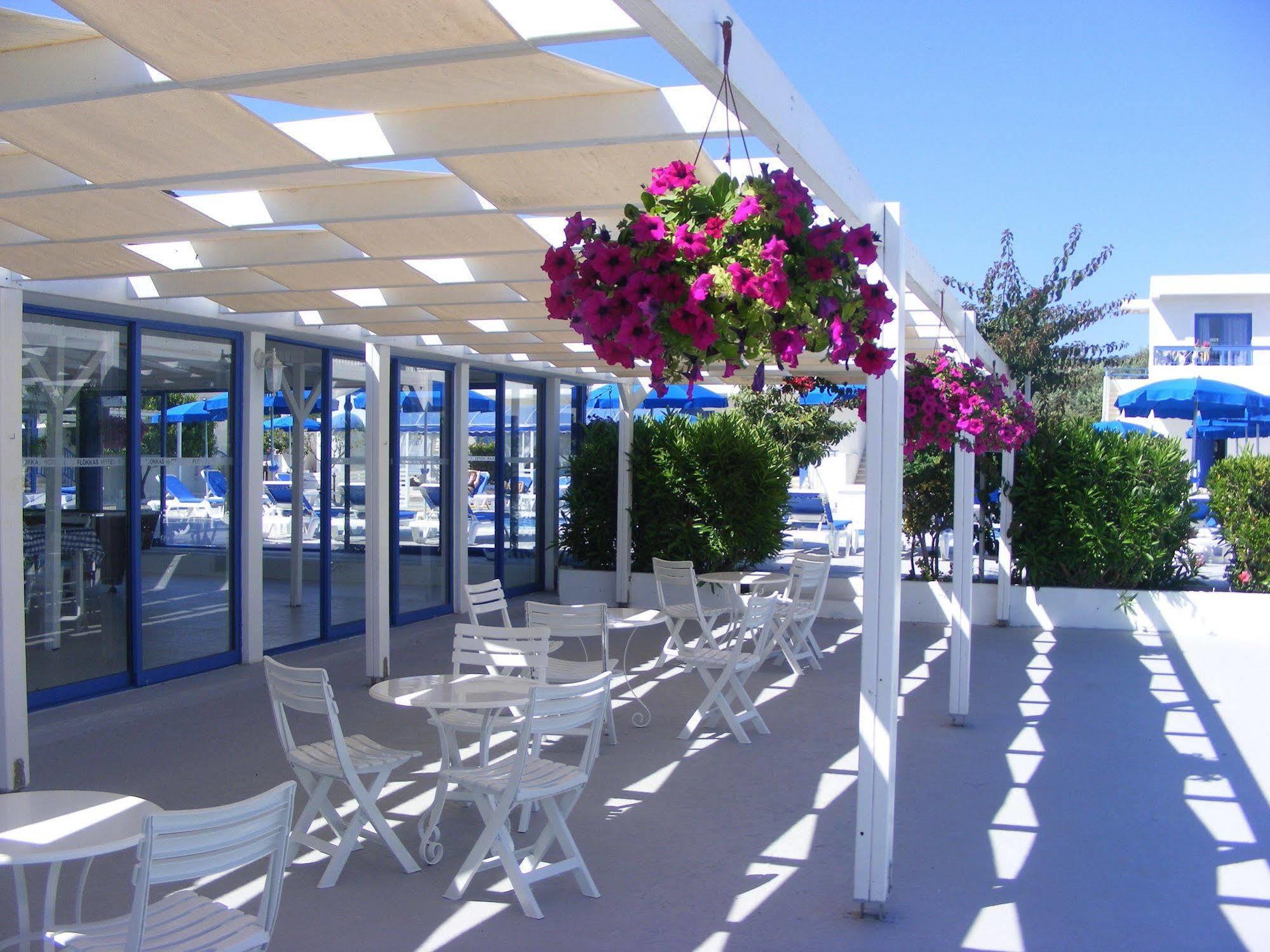 Aparthotel Flokkas