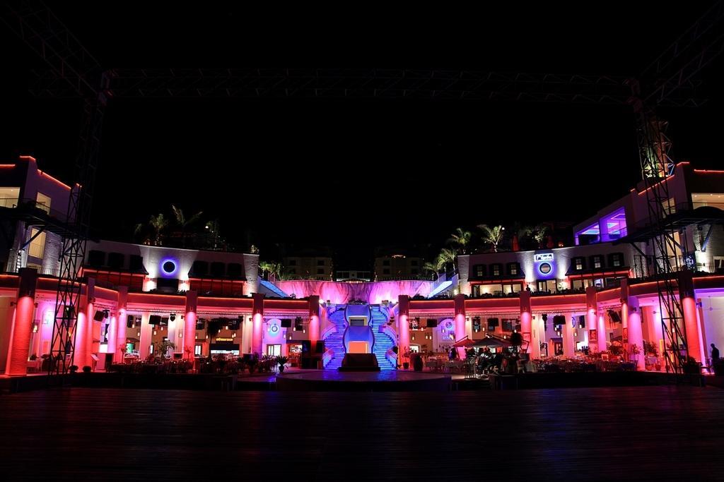Cratos Premium Hotel, Casino, Port & Hotel