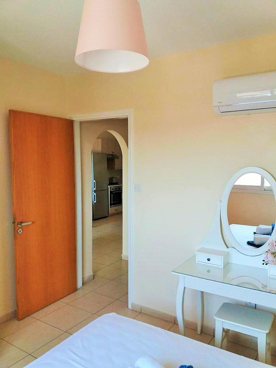 206 Sunrise Beach Apartment