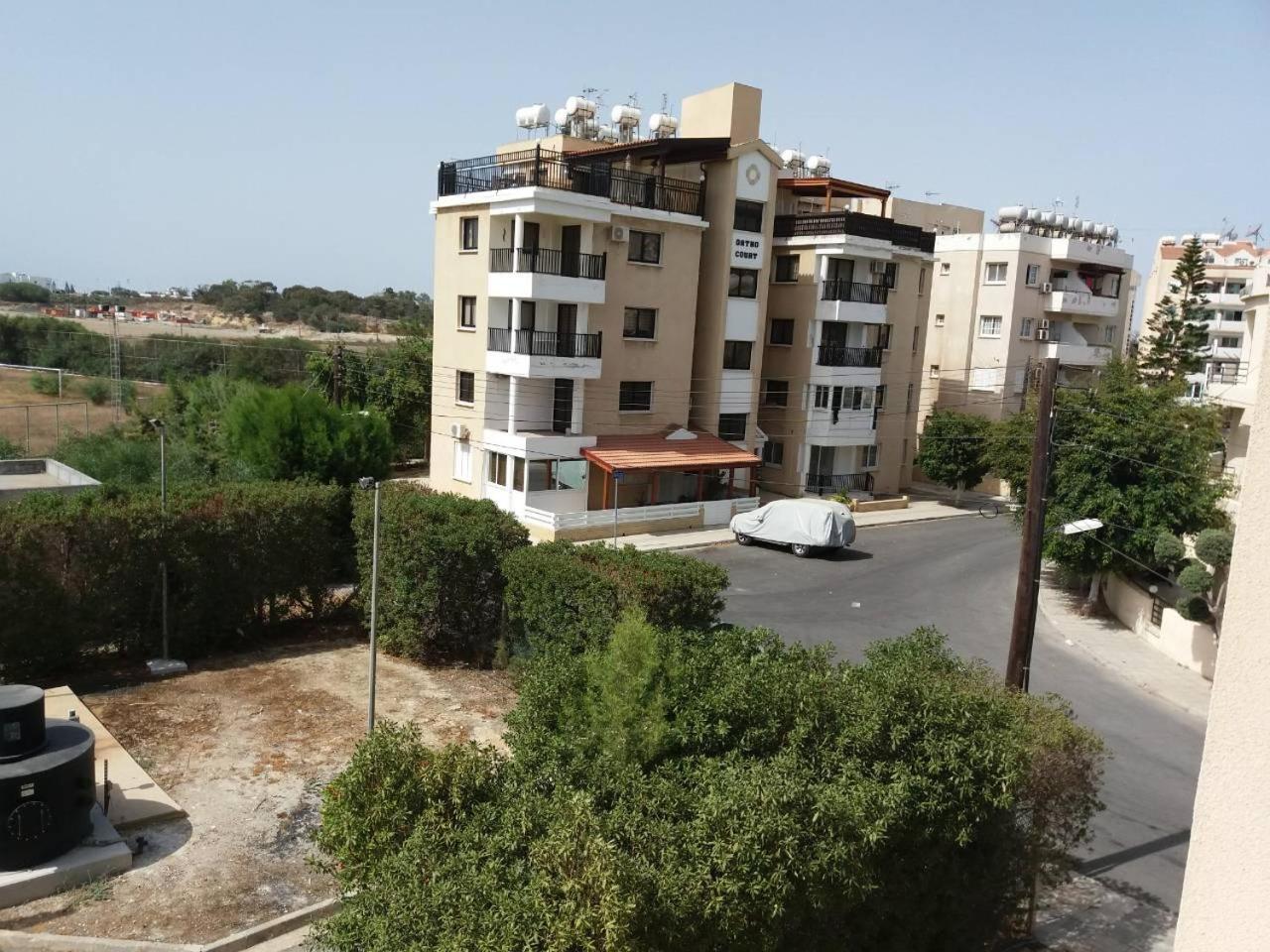 206 Sunrise Beach Apartment *