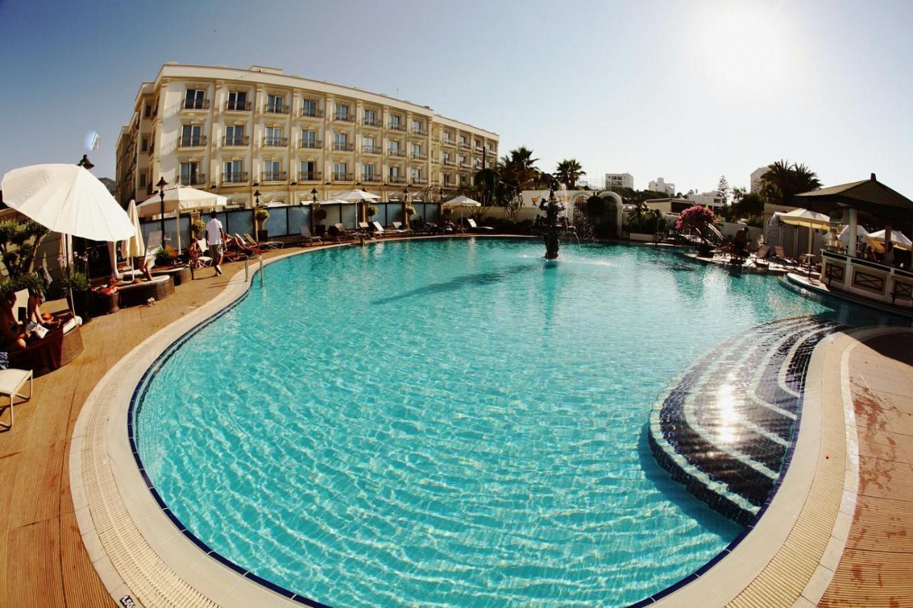 Rocks & Casino 5*