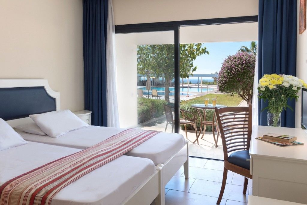 Royal Blue Hotel & Spa Hotel 4*