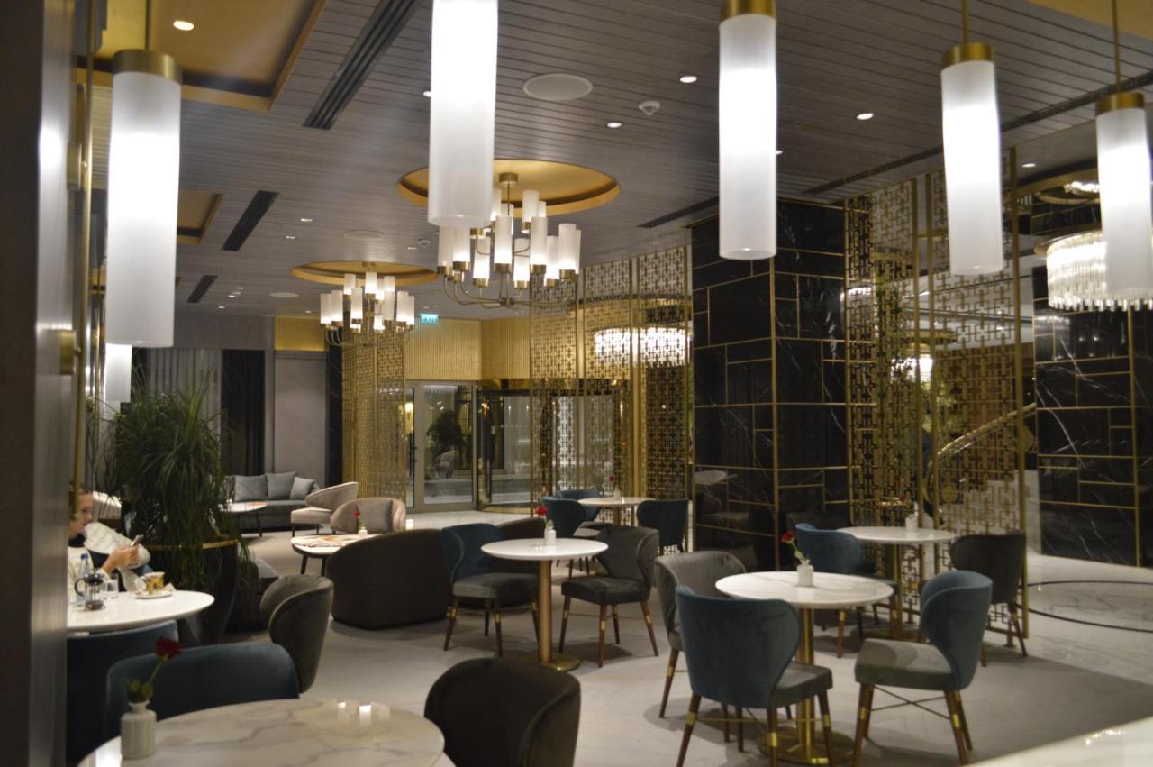 Rocks & Casino Hotel 5*