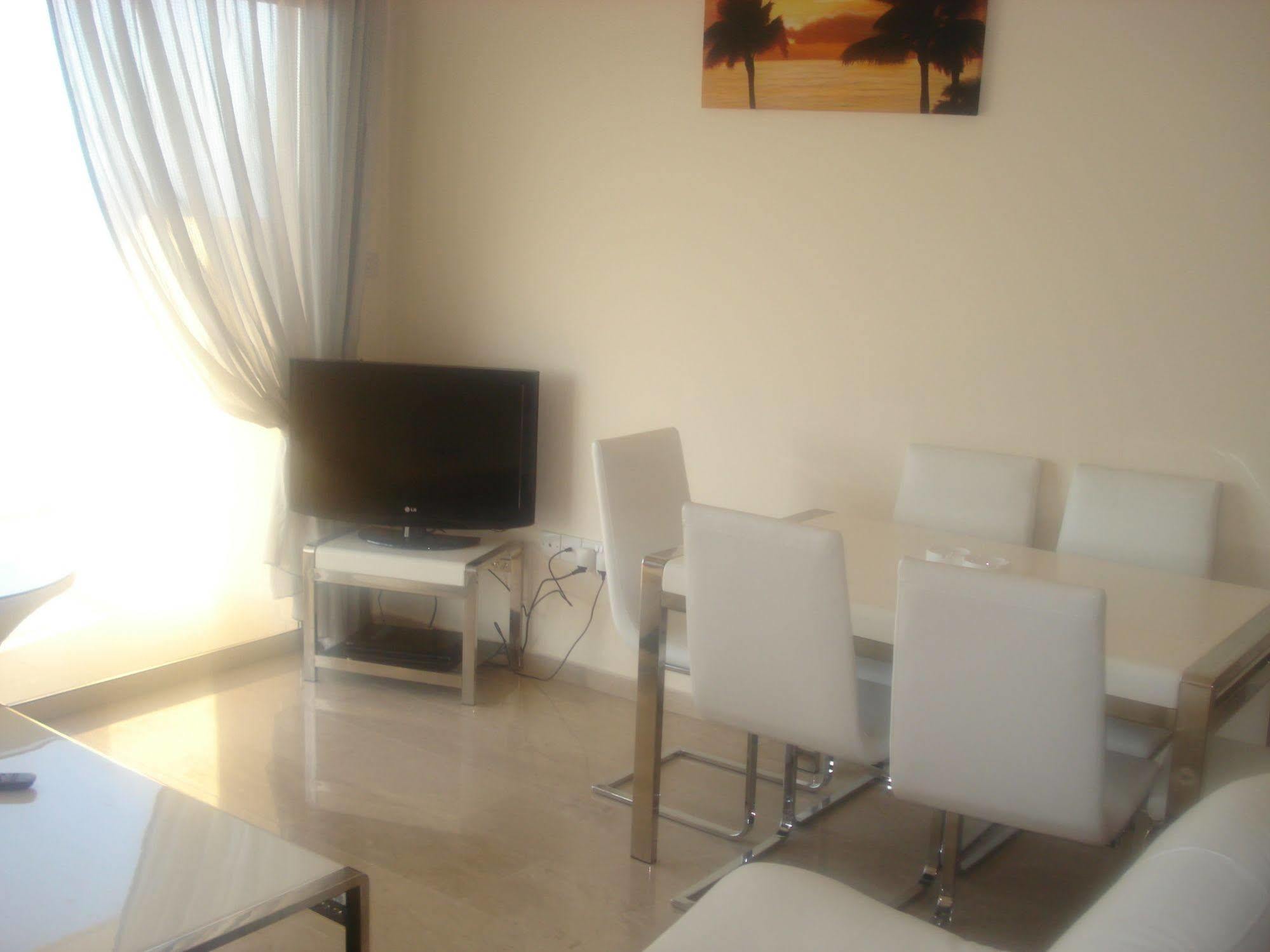 Akamas Health Farm & Aparthotel