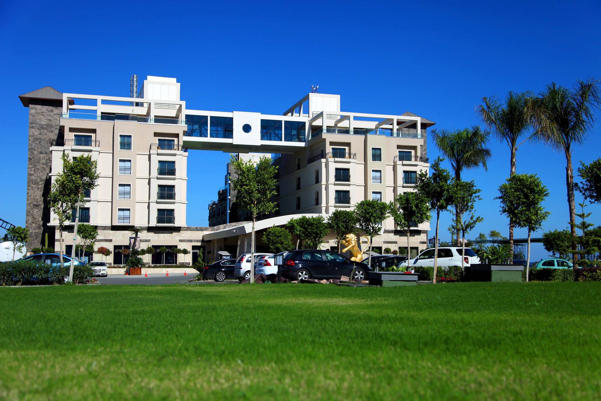 Cratos Premium Hotel, Casino, Port & Hotel