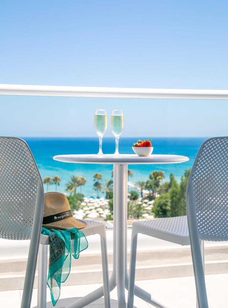 Vangelis Hotel&suites Hotel