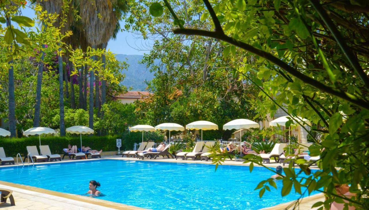 Riverside Garden & Suna's Club