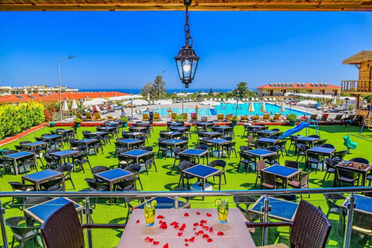Hotel Riverside Garden & Suna's Club