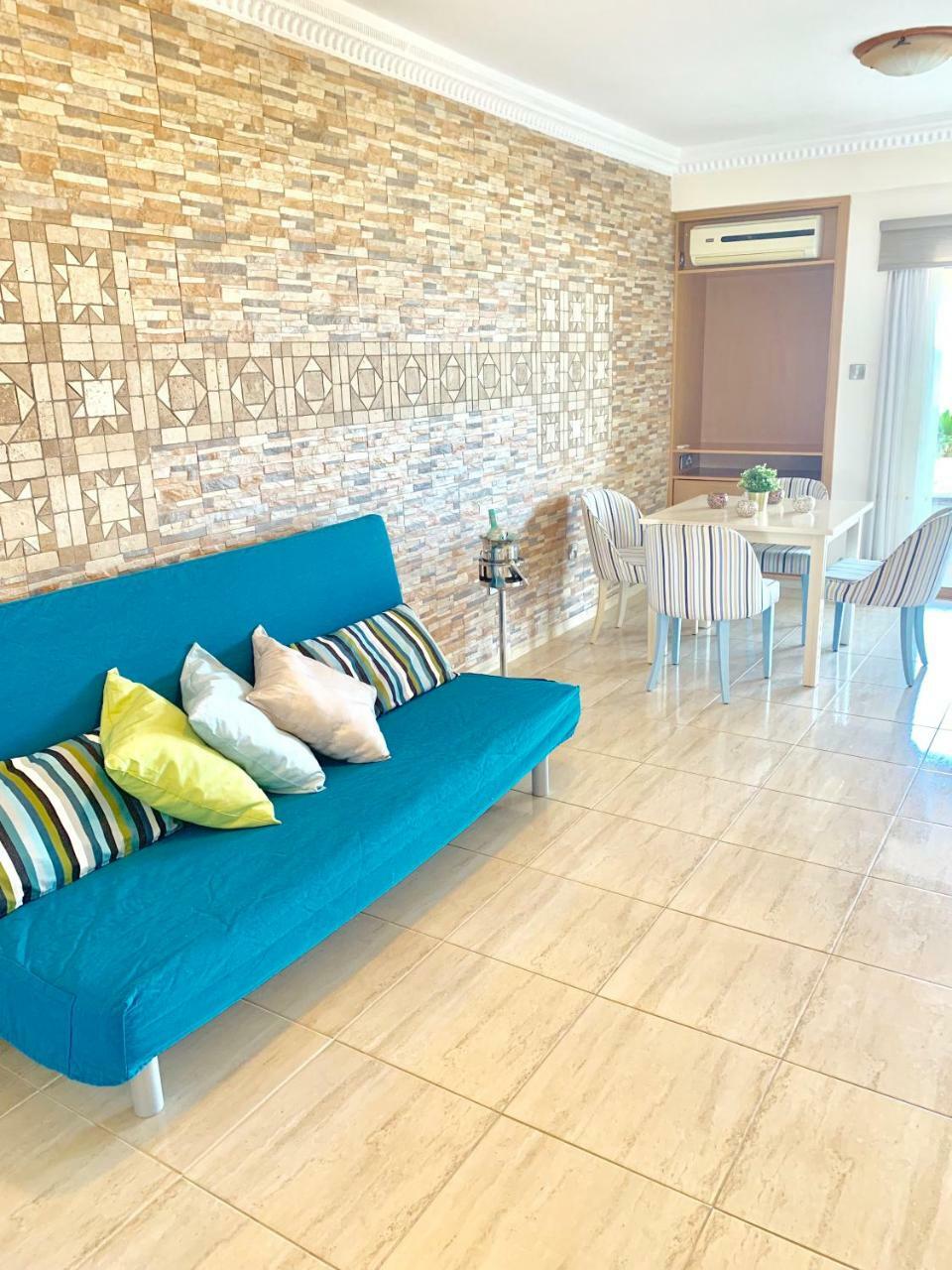 Zenobia Beach Apartment