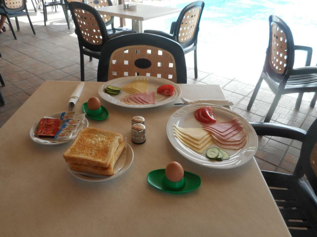 Kkaras 3 Star Hotel