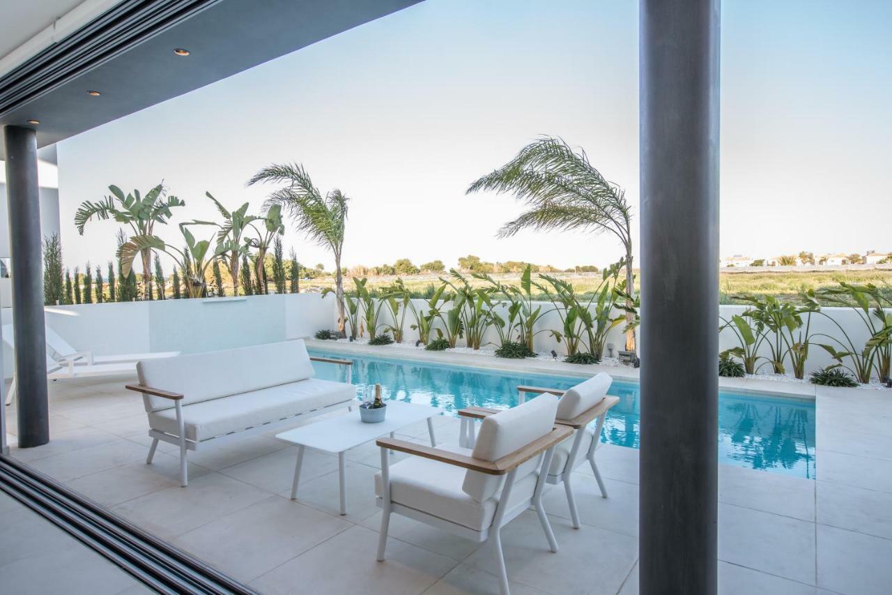 White Pearl 7 Protaras