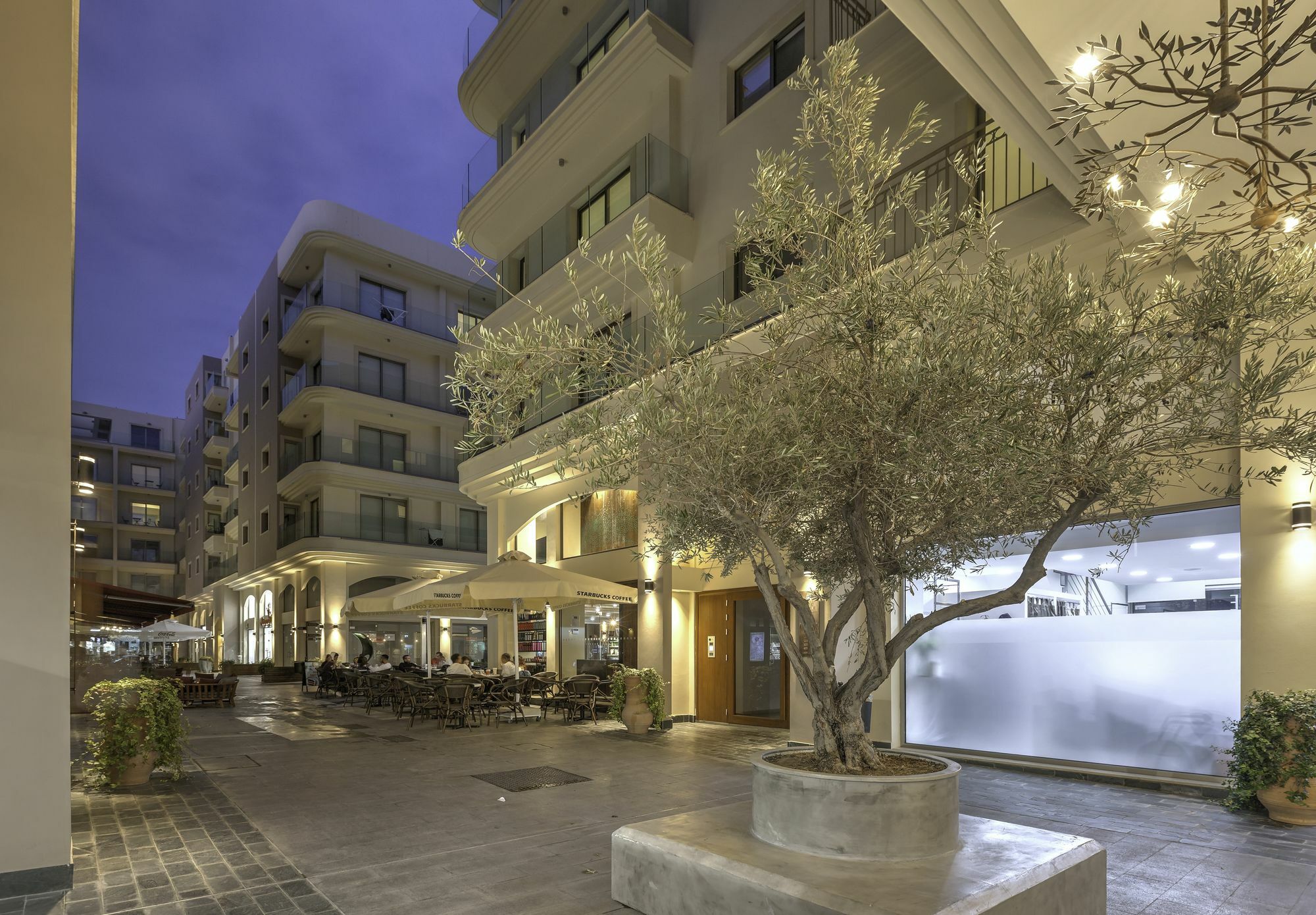 Apartment Qcc *