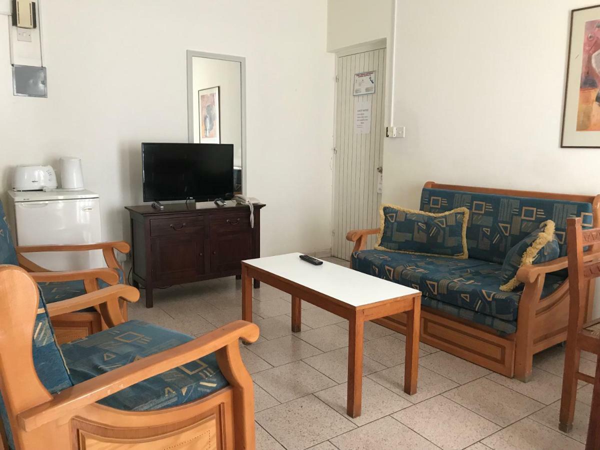 Daphne (adults Only) Aparthotel 3*