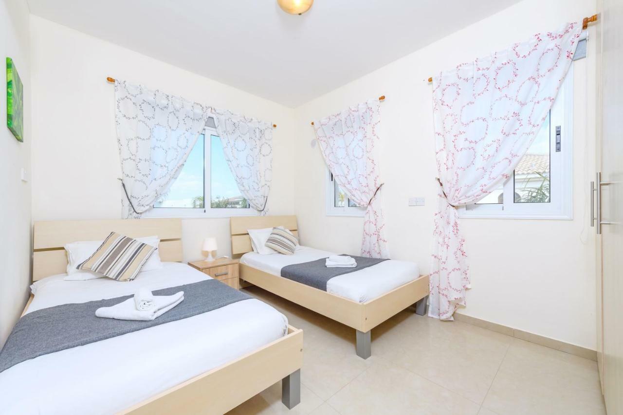 Blue Water Bay Villa Paralimni