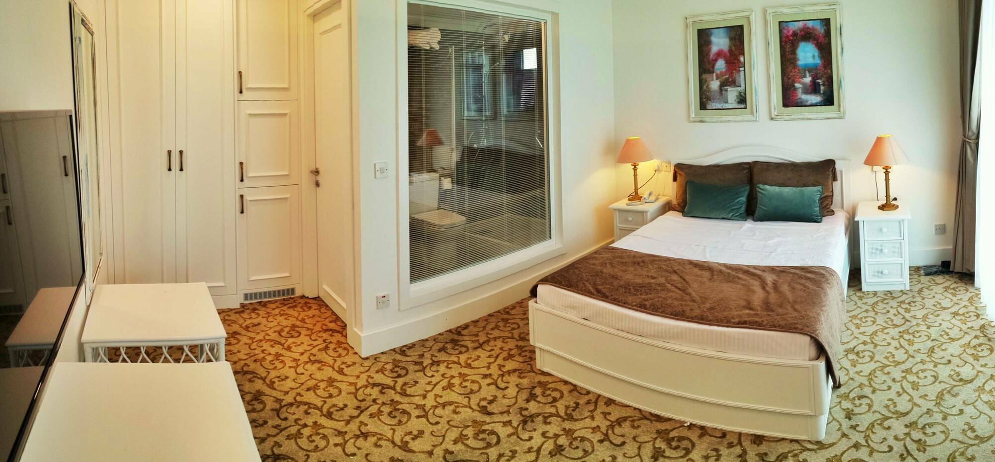 Hotel The Olive Tree