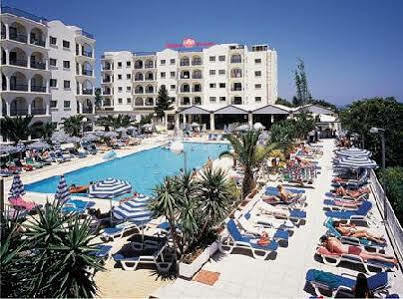 Crown Elamaris Aparthotel