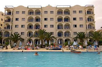 Crown Elamaris 3* Protaras