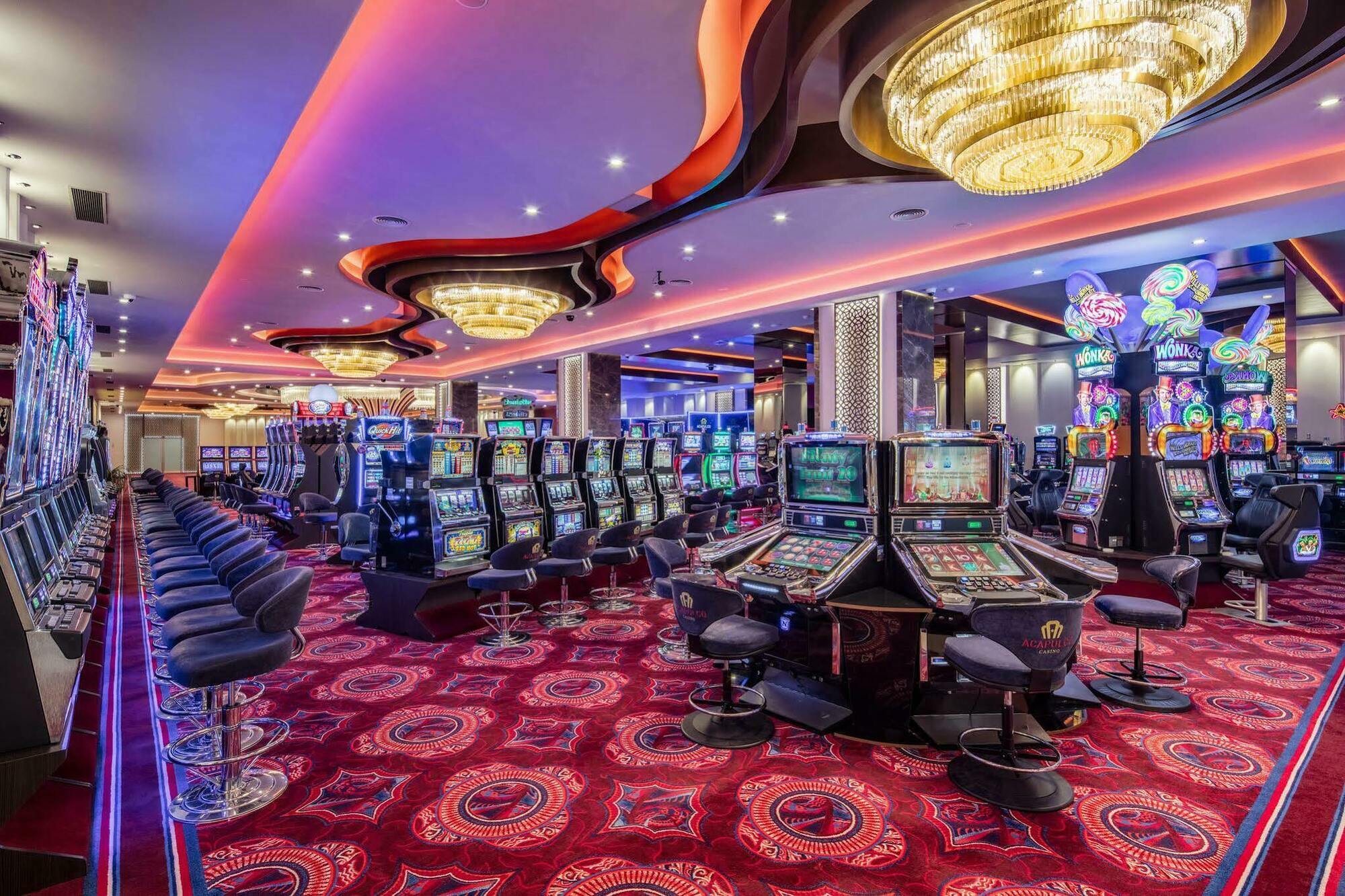 Cratos Premium Hotel, Casino, Port & 5*