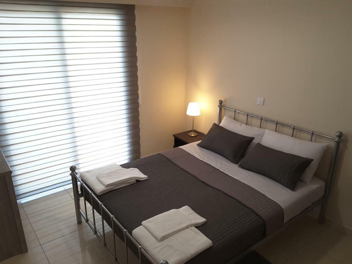 Lighthouse By The Sea Lovely 2bdr Apartment Paphos