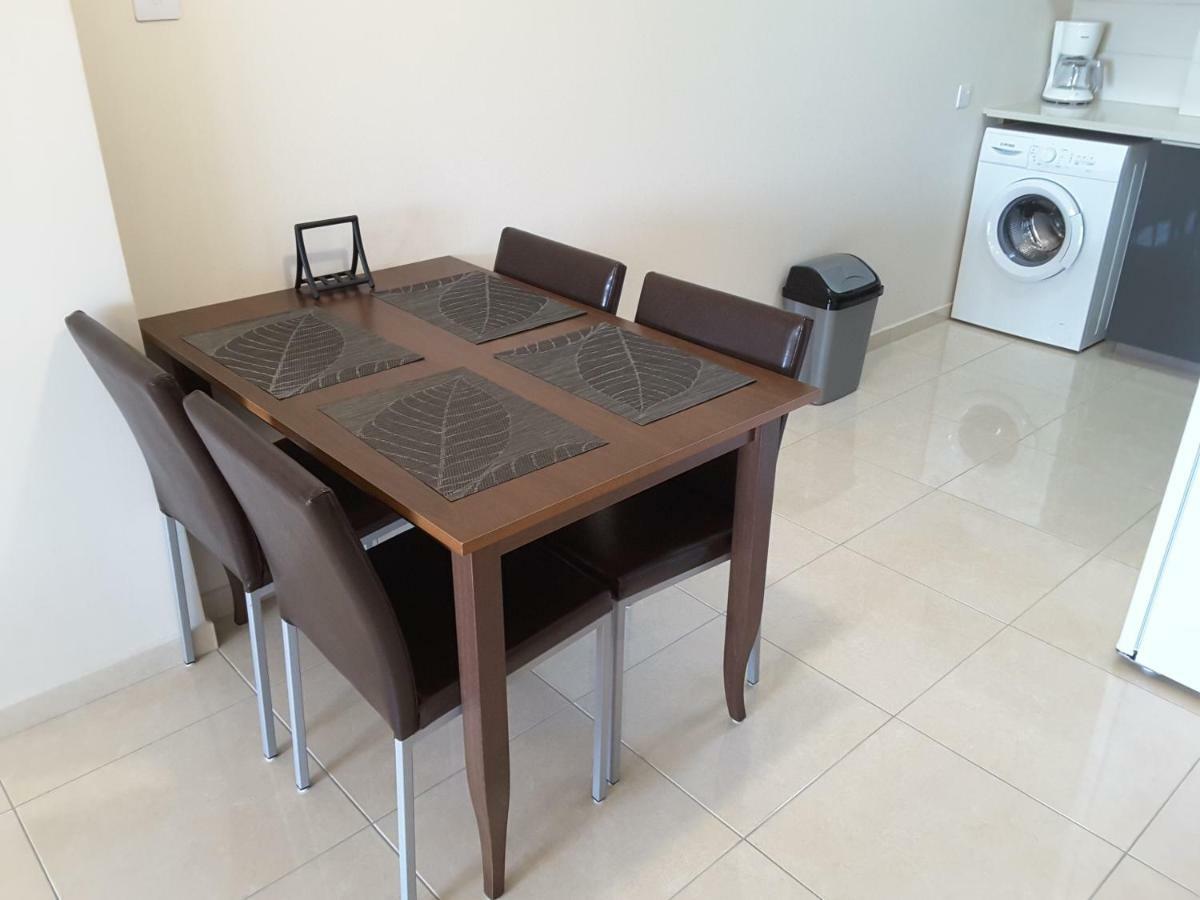 Lighthouse By The Sea Lovely 2bdr * Paphos