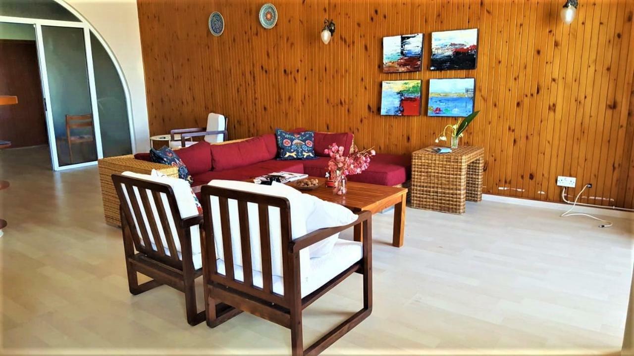 Harbour View Flat In Kyrenia -girne