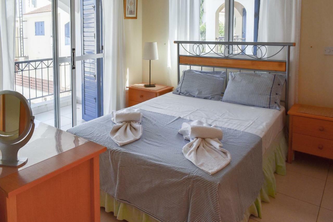 Charlotte * Protaras