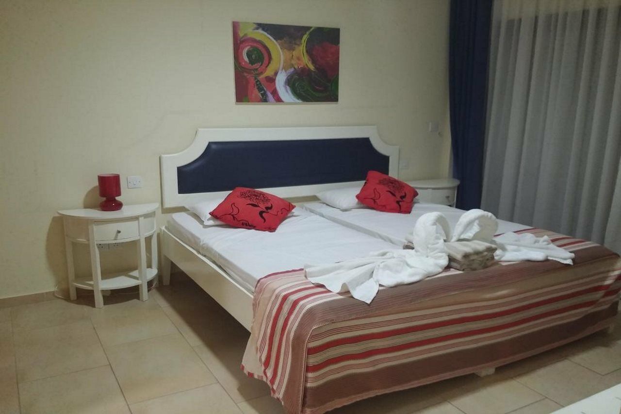 Royal Blue Hotel & Spa Hotel 4*
