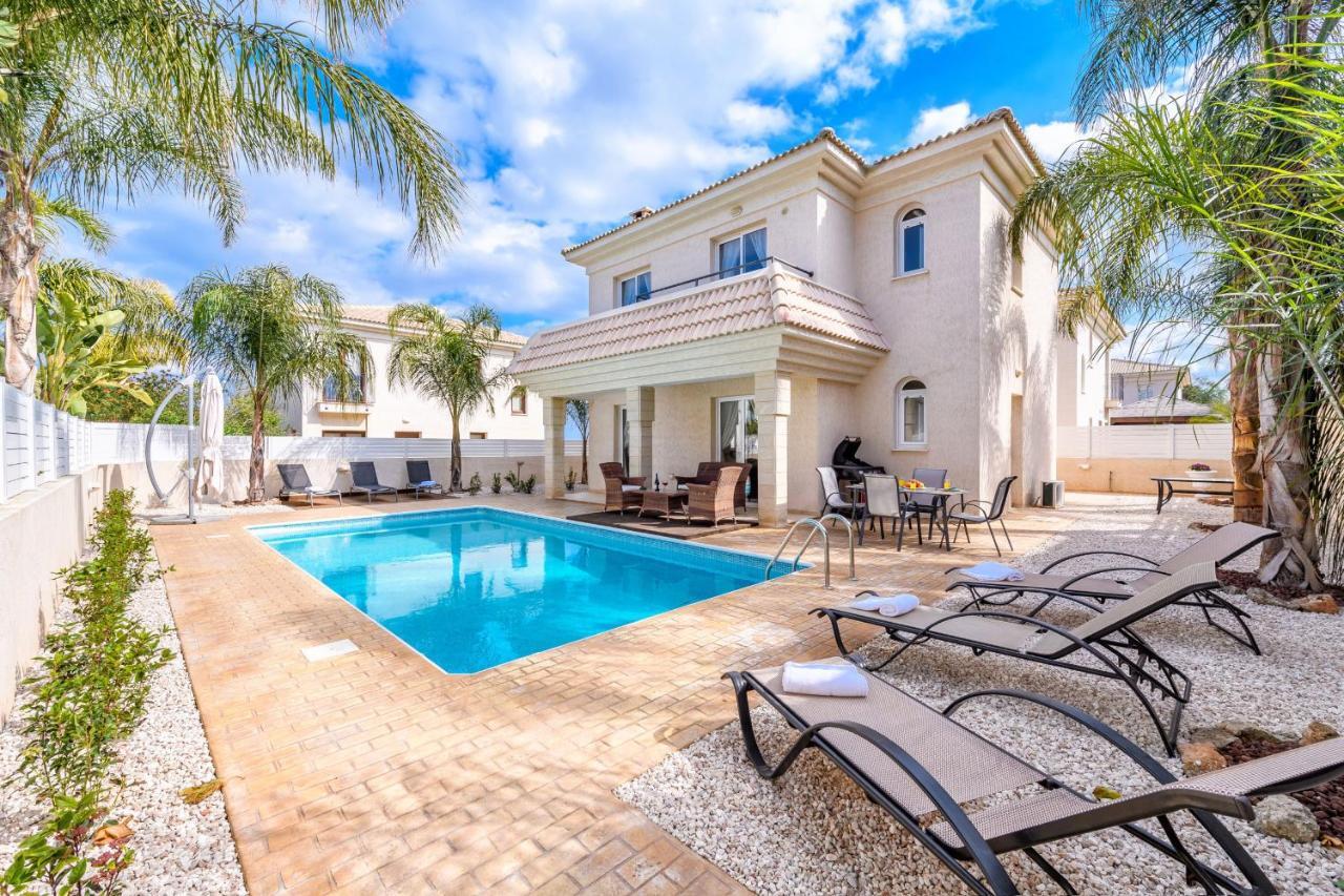 Villa Blue Water Bay Paralimni