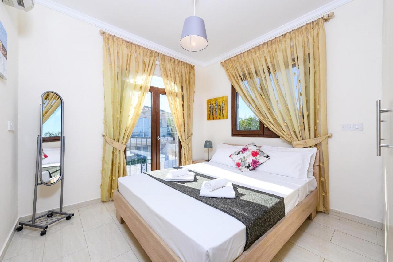 Blue Water Bay Villa