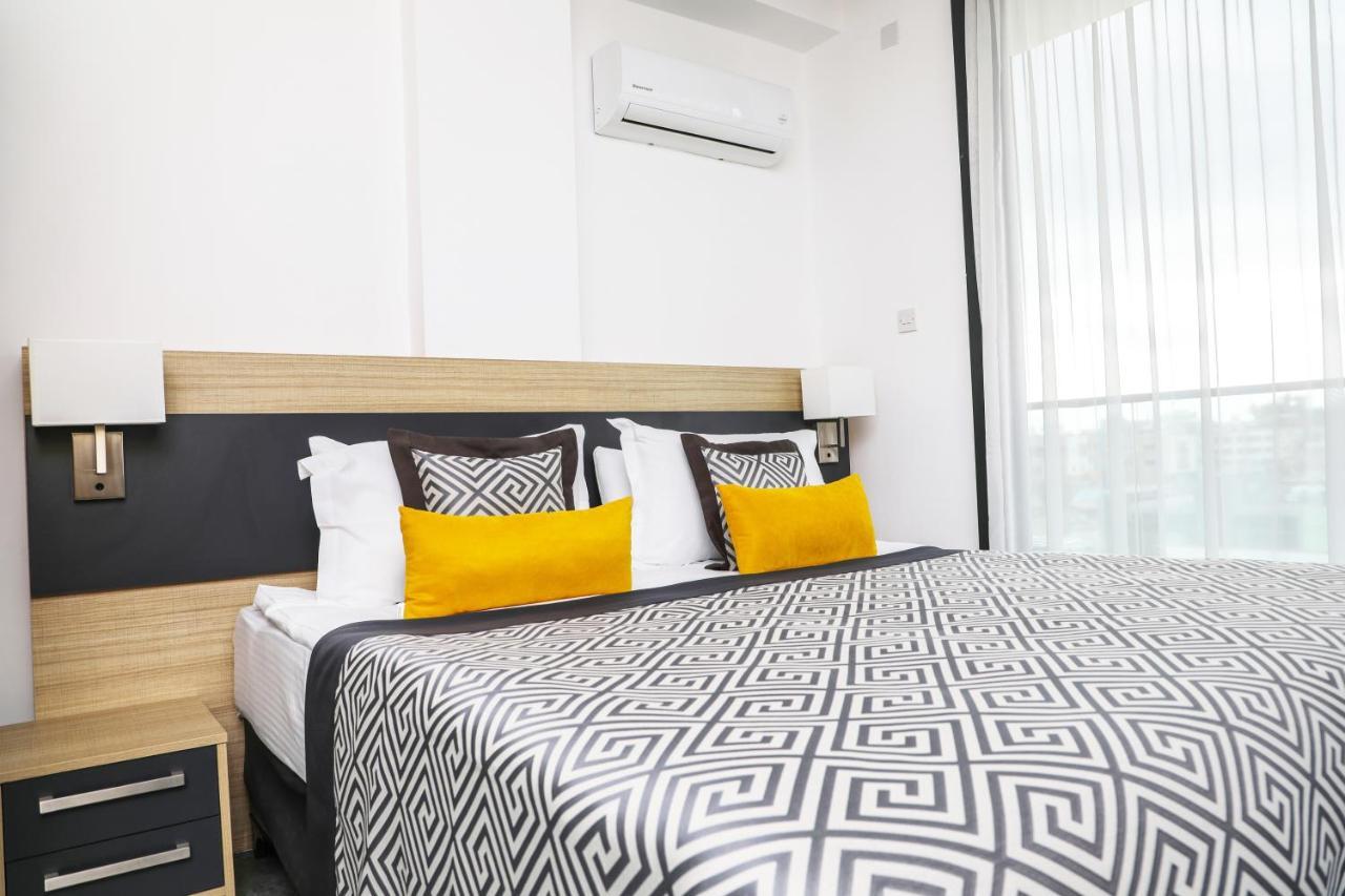 Hotel Sky Roof Nicosia