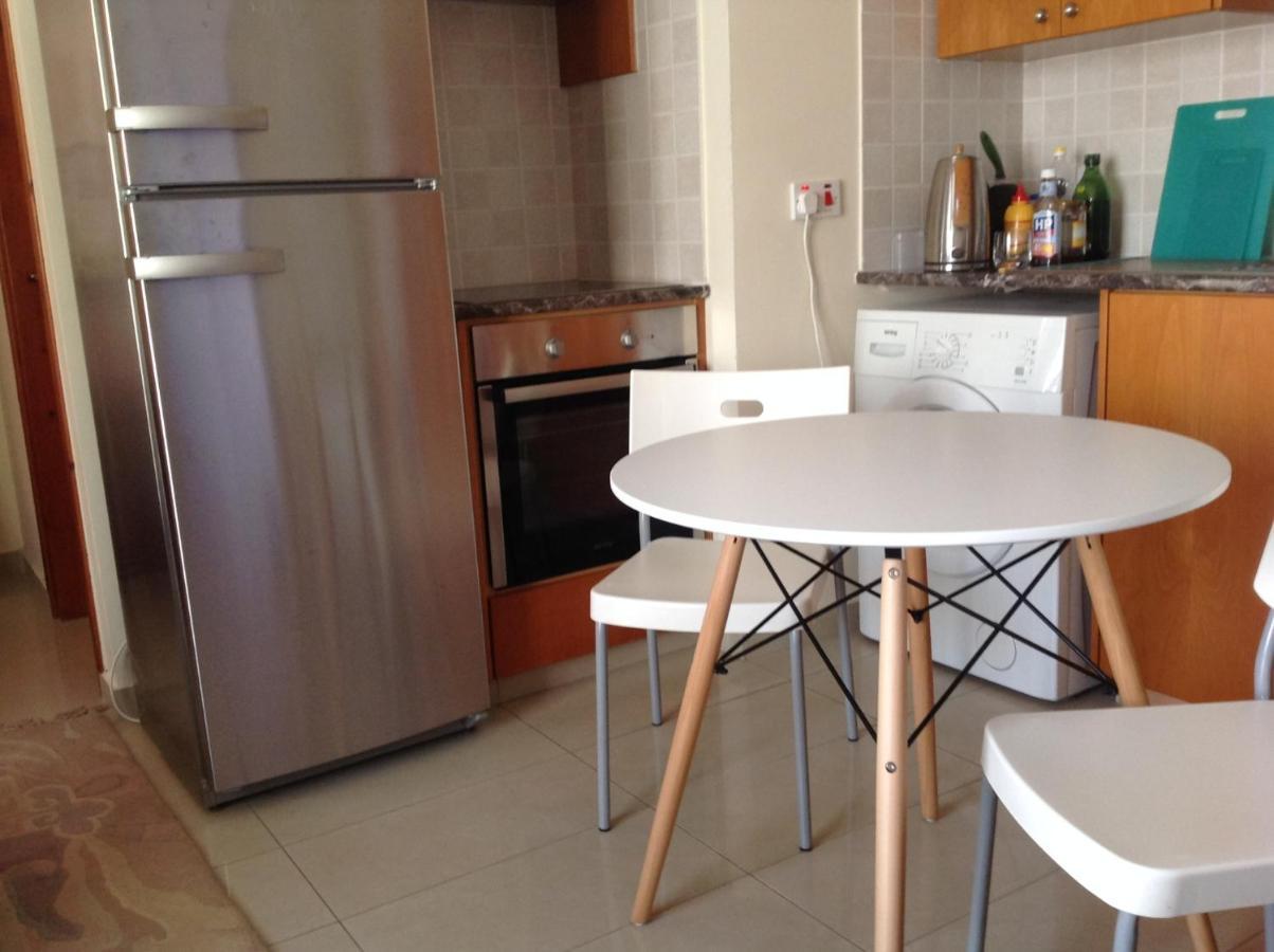 Stasinou Studio Apartment Larnaca