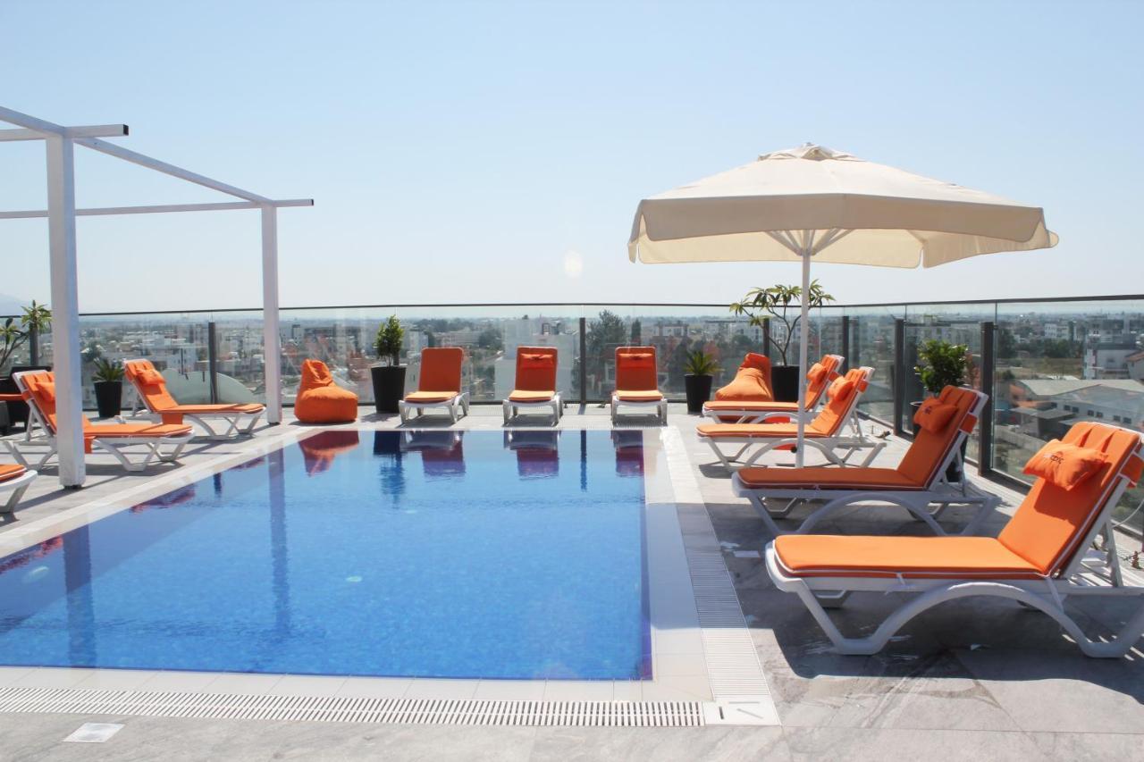 Hotel Sky Roof Nicosia
