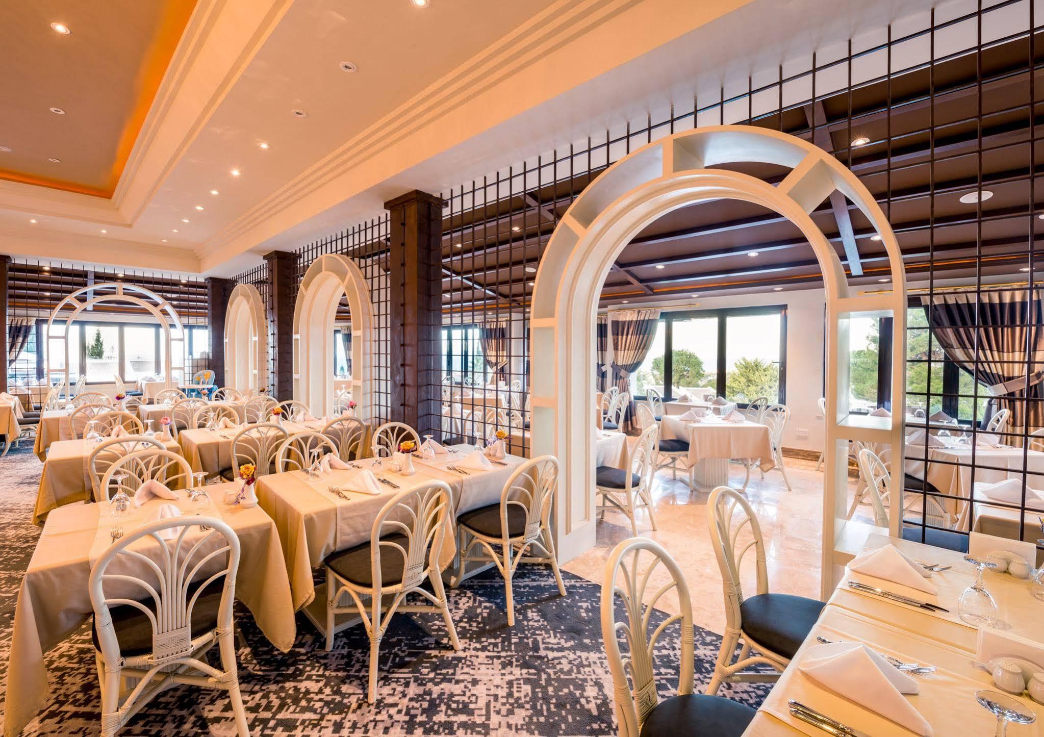 Hotel The Olive Tree 4*
