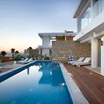 Paradise Cove Luxurious Beach Villas