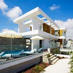 Paradise Cove Luxurious Beach Villas