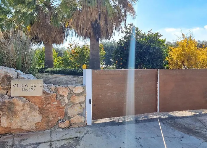 Leto 13 Villa